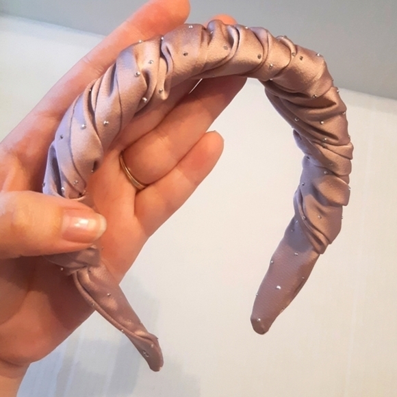 Pinkblush jeweled headband sparkling scrunched twisted material hair accessorie - Picture 2 of 9